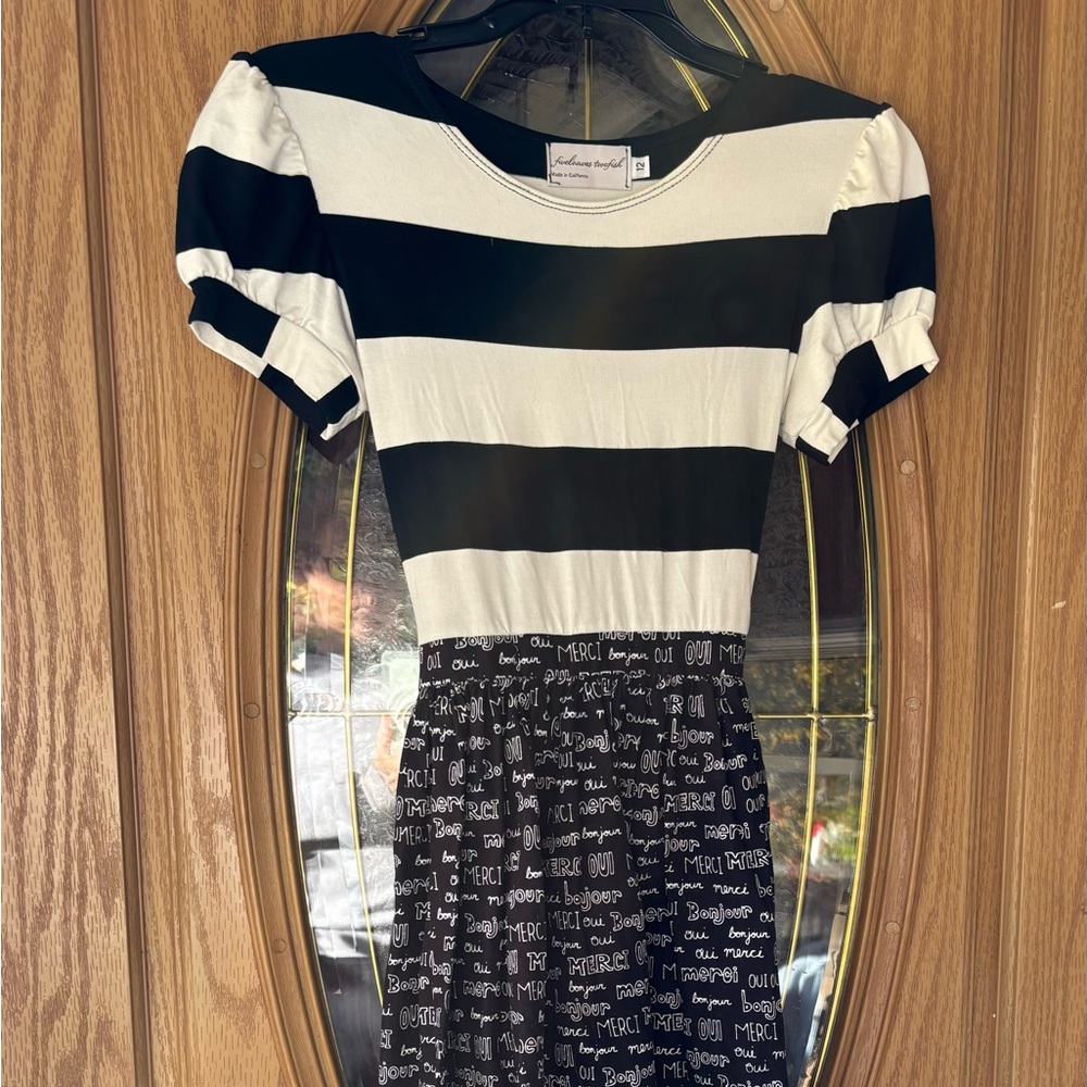 fivesloaves twofish made in California. Size 12 girls dress